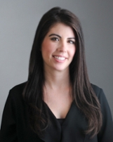 Head shot of Kelly-Ann