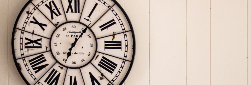 clock-unsplash-880x300.jpg