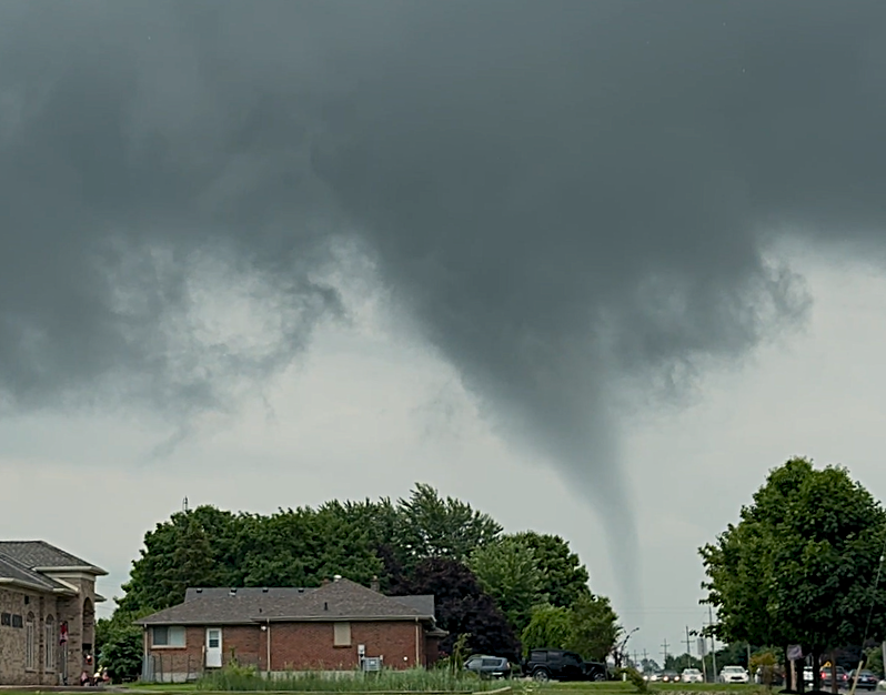 Lucan tornado