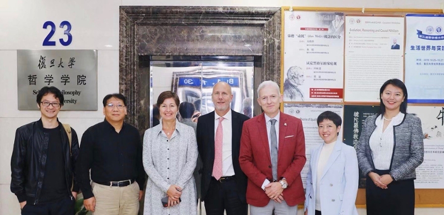 members of the Western delegation with members of the Philosophy department at Fudan. 